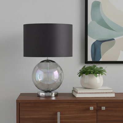 Lampe de table sphérique 19 "en verre irisé avec abat-jour tambour gris classique