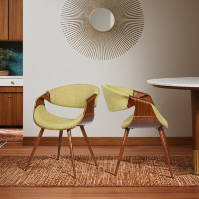 Chaise de salle à manger rembourrée de style Mid-Century avec finition en bois Kaleem