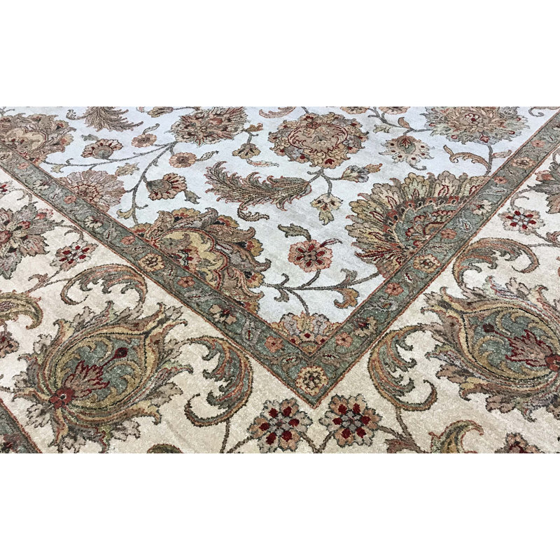 Tapis beige et crème noué à la main de haute qualité