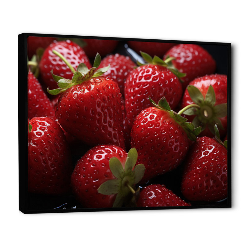 Stawberry Macro Food, reproduction d'art sur toile, H 30 po x l 40 po x P 1,5 po, Cadre flottant noir