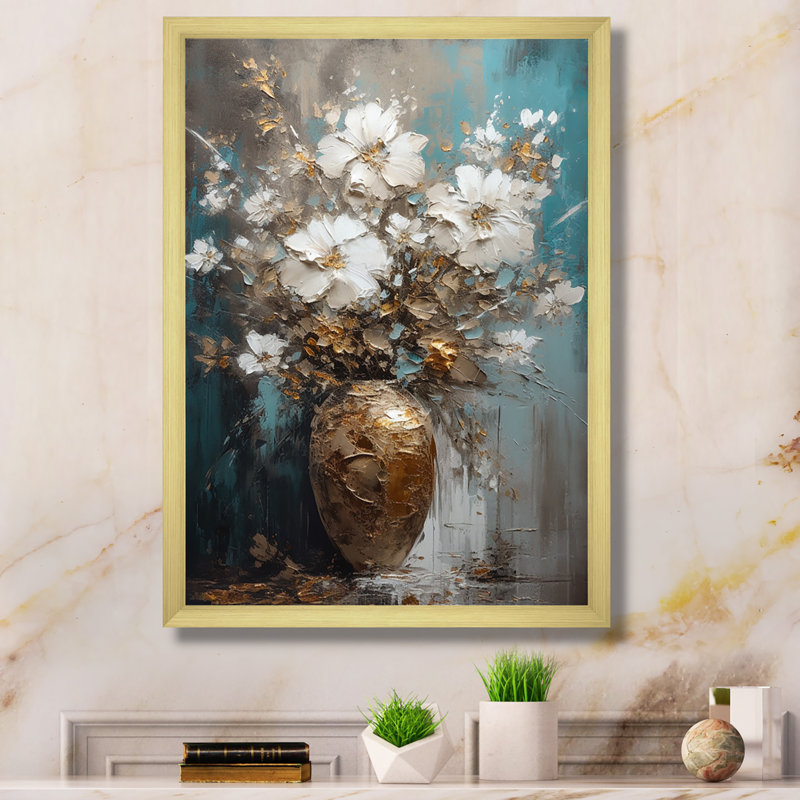 «Ruthvik Golden White Floral Arrangement in Vase II», reproduction sur toile, H 32 po x l 24 po x P 1 po, Encadrement doré