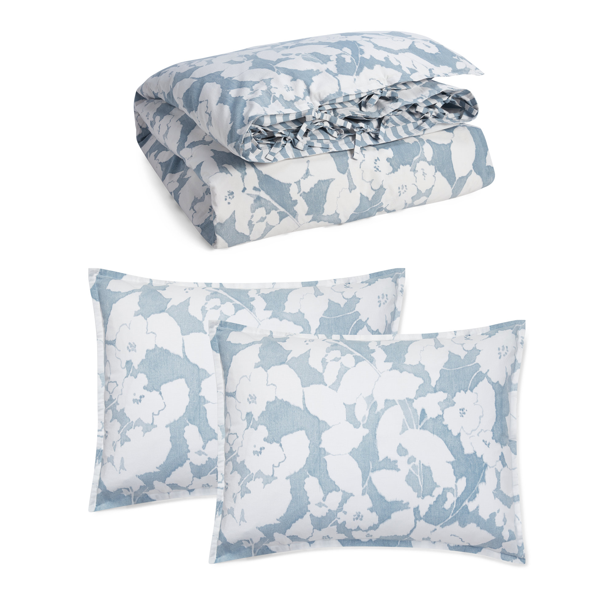 Willa Chambray and Cream Reversible Cotton Farmhouse / Country 3 Piece Comforter Set, Full/Queen Comforter + 2 Pillow Shams