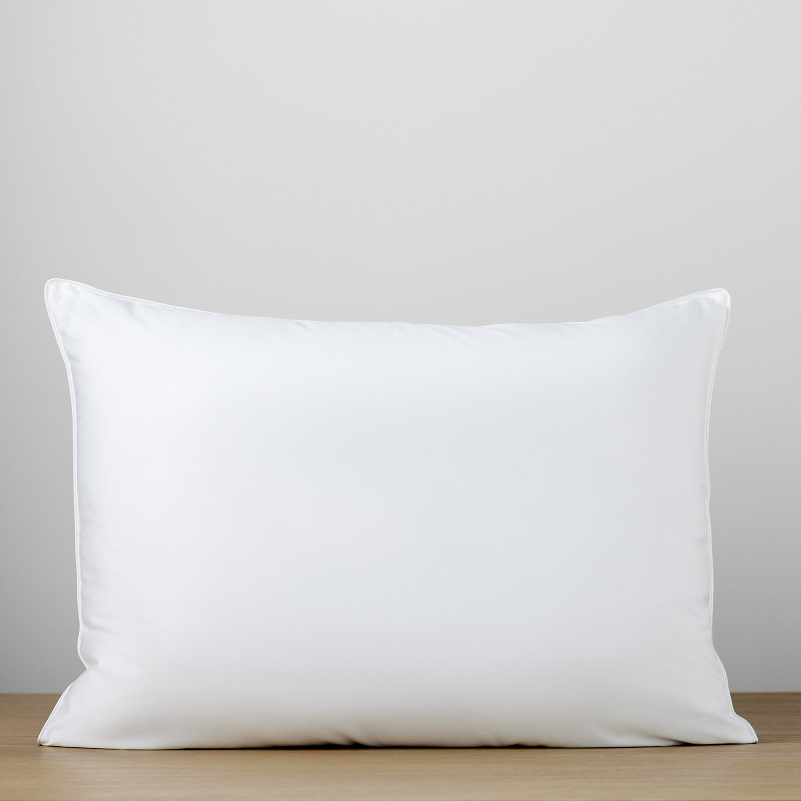 Kleinn Down Alternative Firm Pillow, Standard