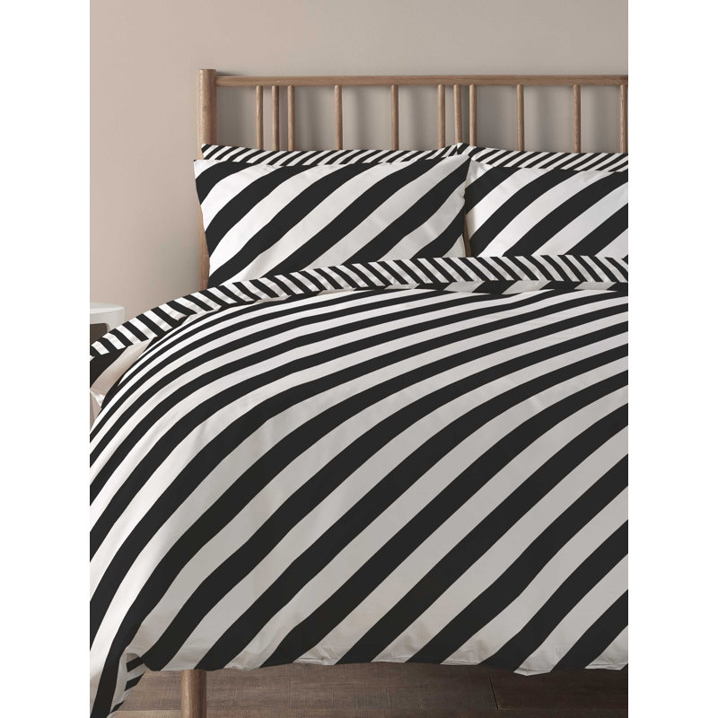 Polyester Striped Duvet Cover Set with Pillowcases, Super King Duvet Cover Set + 2 Pillowcases