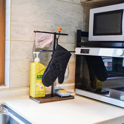 Porte-serviettes sur pied