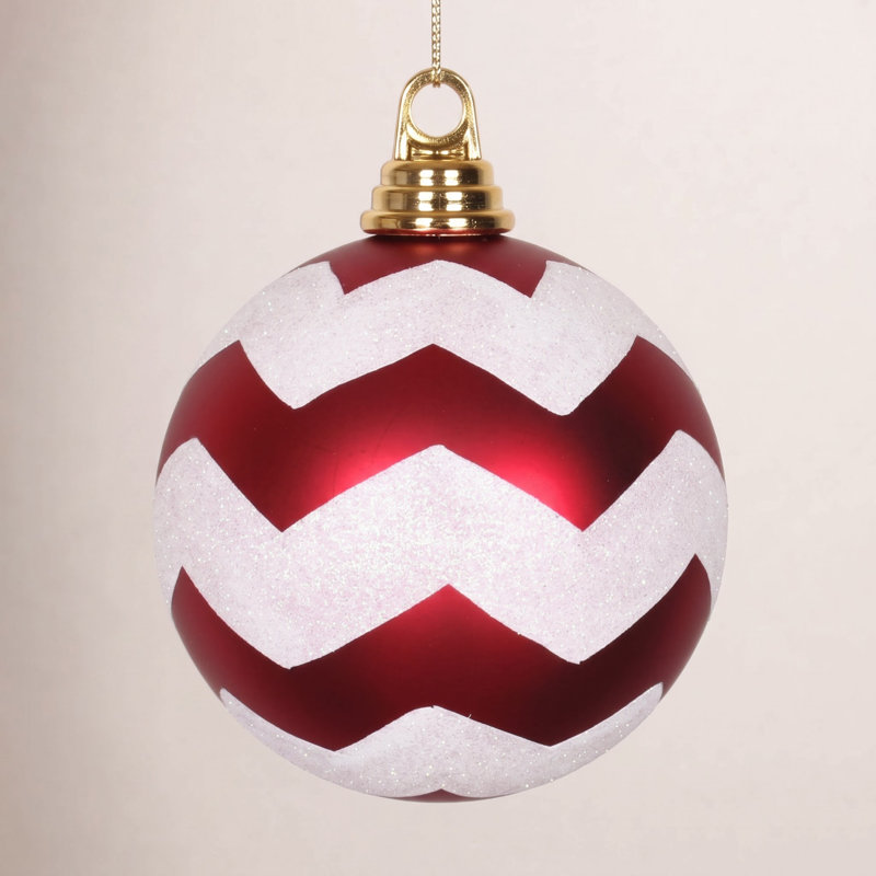 Ornement boule à chevrons, H 6 po x l 6 po x P 6 po, Rouge / blanc