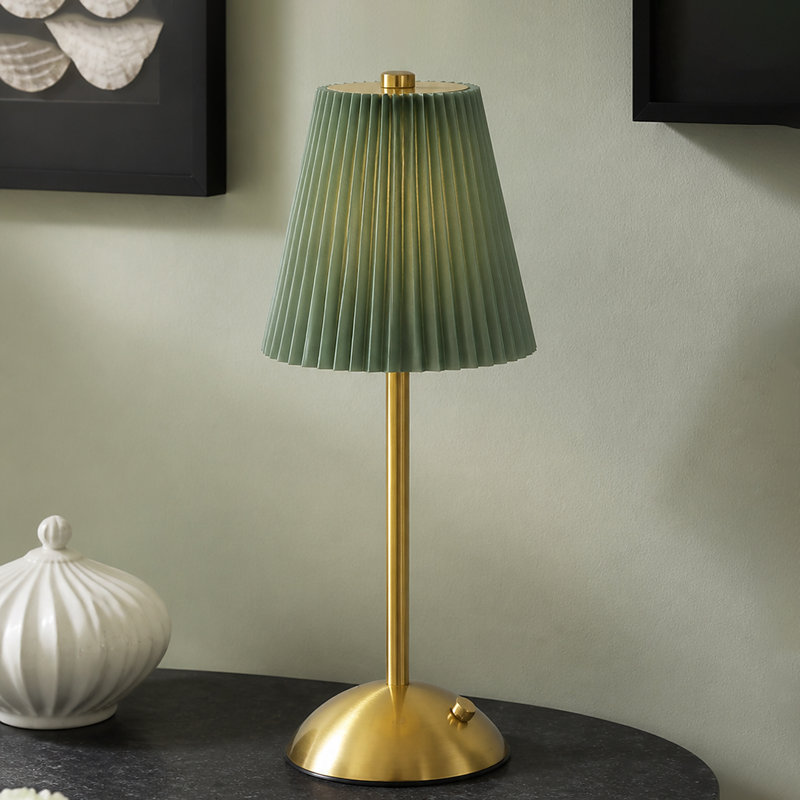 Lampe de table transitionnelle à 1 lumière à intensité variable avec tissu plissé vert sauge effilé pour tables d'appoint de salon d'hôtel (ensemble de 2)