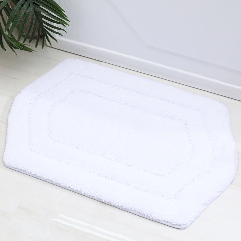 Tapis pour salle de bain Shilynn, Blanc, L 20 po x L 32 po
