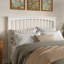 Lit plateforme en bois massif avec pied de lit assorti Aritra-1044979342-1037596926