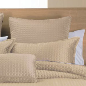 Classic Outdoor Pillow Cover, Cream Circle, Standard