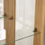 Vitrine lumineuse avec tablettes réglables et dossier réfléchissant pour rehausser votre intérieur-128995409