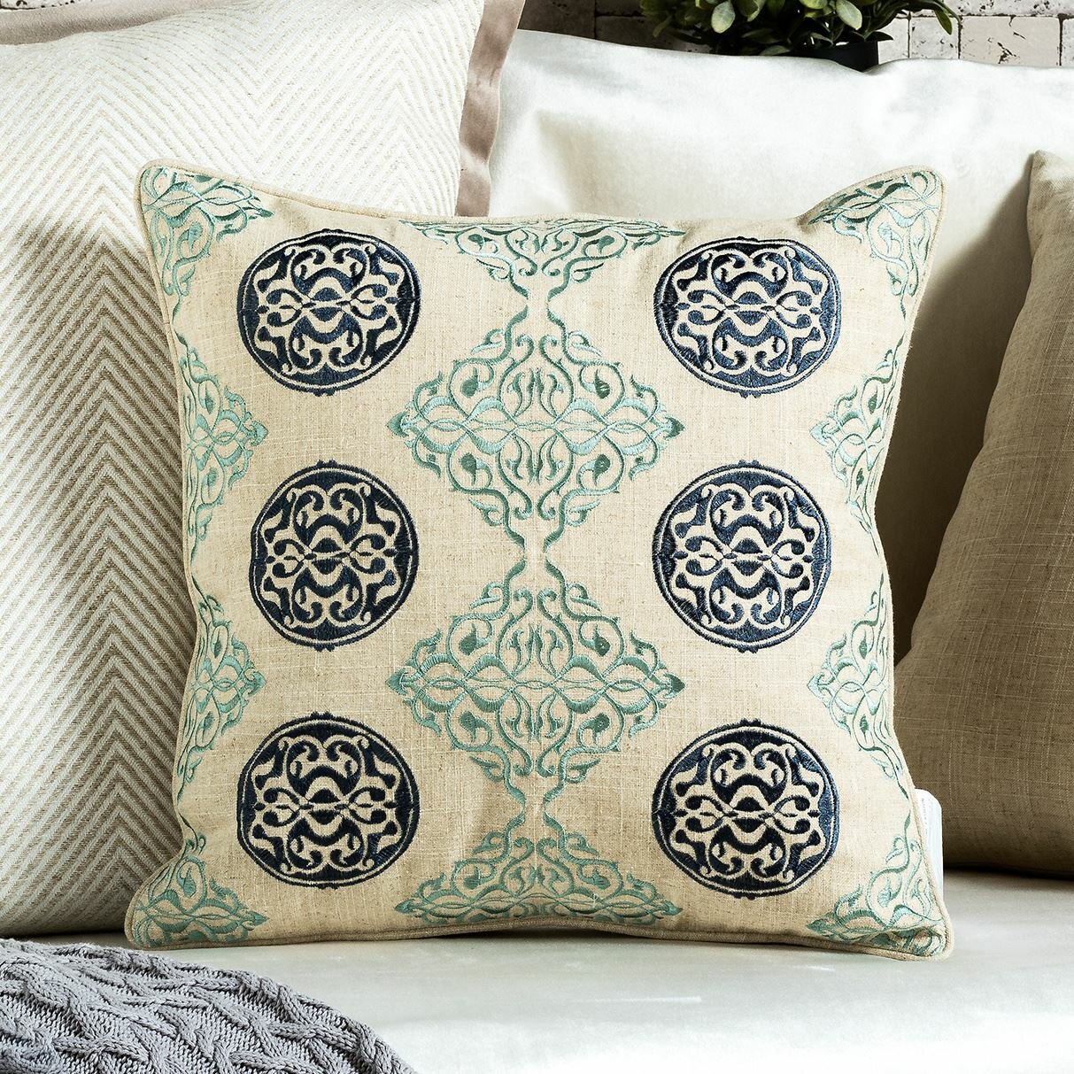 Cynthia rowley outdoor discount pillows