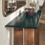 Console Amistad de 46 po en marbre vert noyer