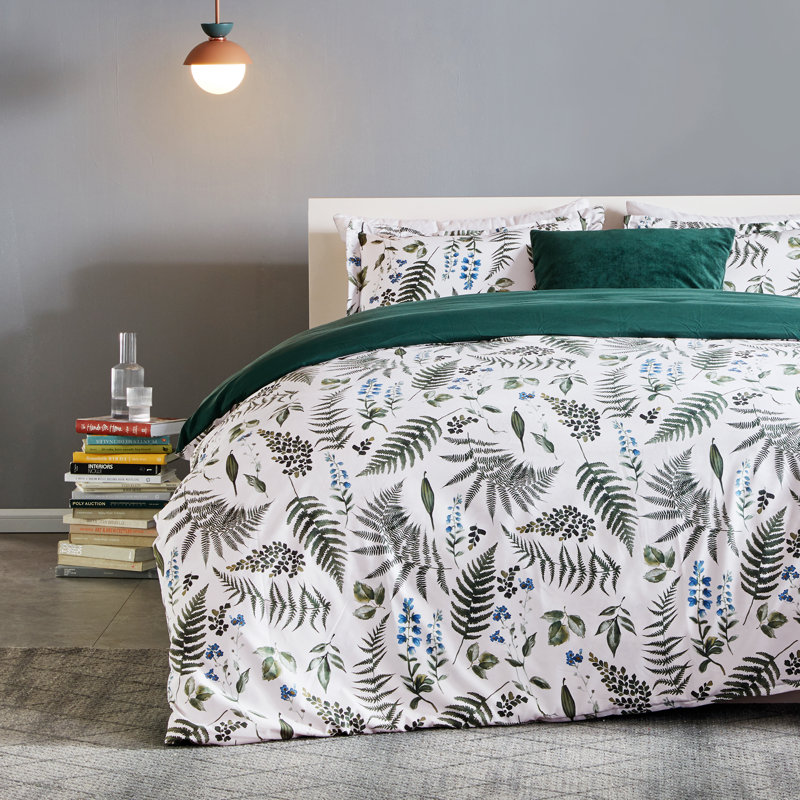 Green and White Floral Microfiber Full/Queen Duvet Cover Set