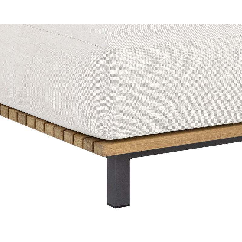 Chaise de patio en teck Tyrod avec coussins