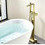 Robinet de baignoire autoportant à fixation au sol avec douche à main-128509619