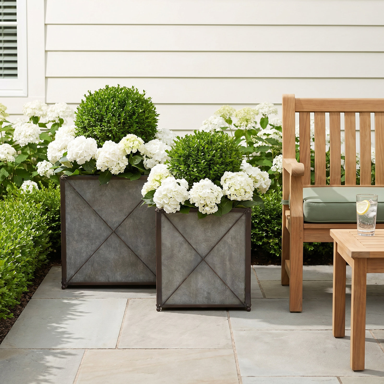 Tristan 20" Planter Box