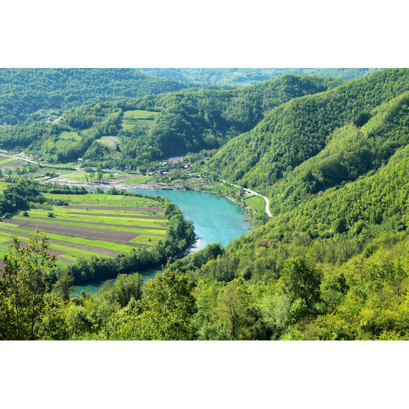 «Ciaron River Drina», photographie sur toile tendue, H 24 po x l 36 po