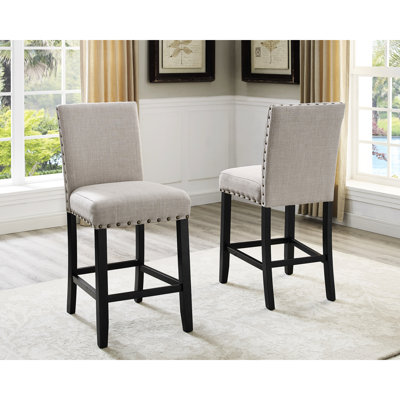 De 2 tabourets à hauteur de comptoir en tissu brun clair avec tabourets décoratifs cloutés élégants, tissu en coton brun clair, garniture et bois franc