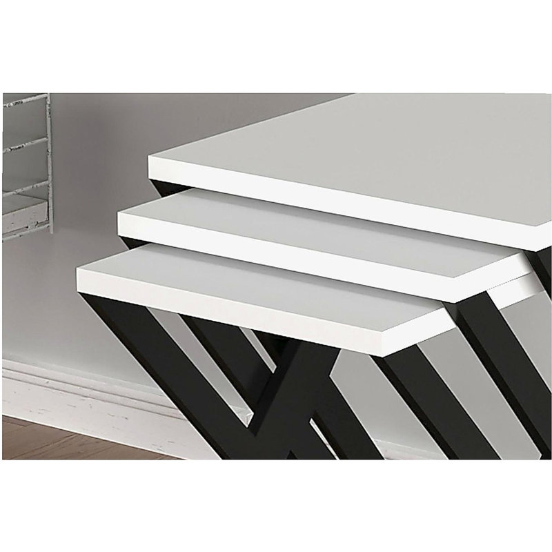 Ensemble de 3 tables gigognes Kira, pieds en métal, base en bois, blanc