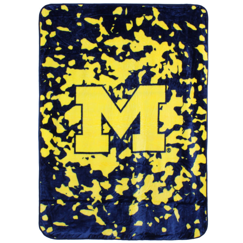 NCAA Knitted Throw Blanket, Michigan