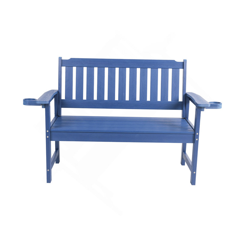 Banc minimaliste écologique et recyclable, adapté à une utilisation intérieure et extérieure. Il suffit de l'essuyer quand il devient sale