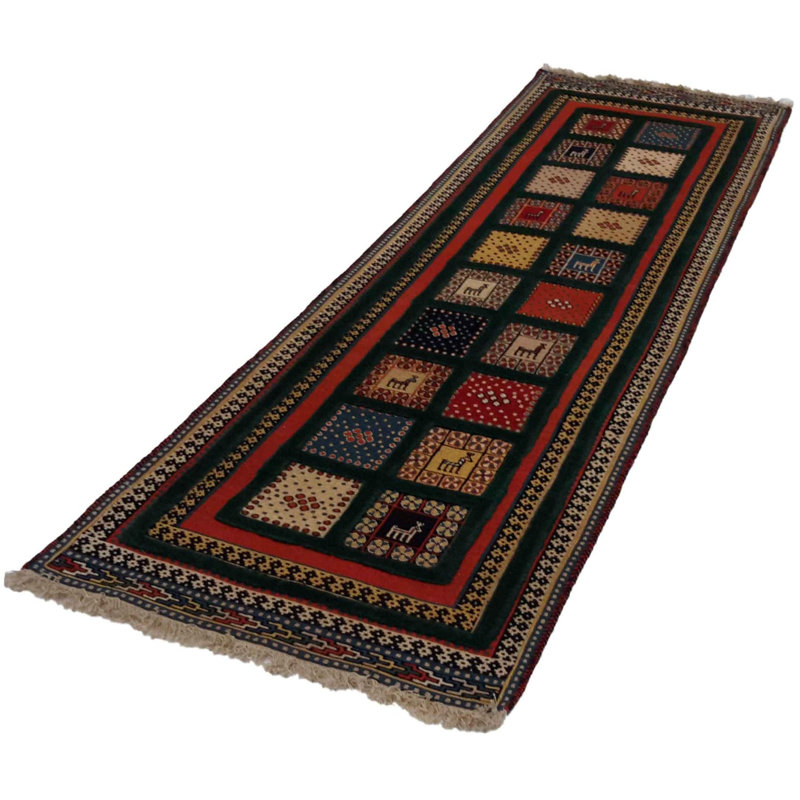 Aryiel Oriental Area Rug in Green