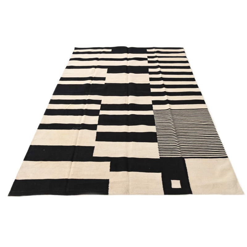 Tapis noir et blanc Newsom