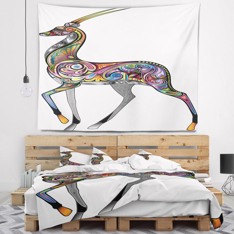 Tapisserie antilope colorée, H 32 po x l 39 po