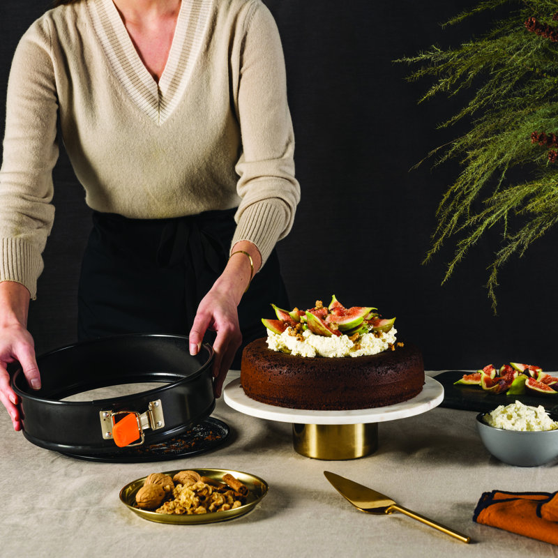 Le Creuset Bakeware Springform Round Cake Tin, 24cm