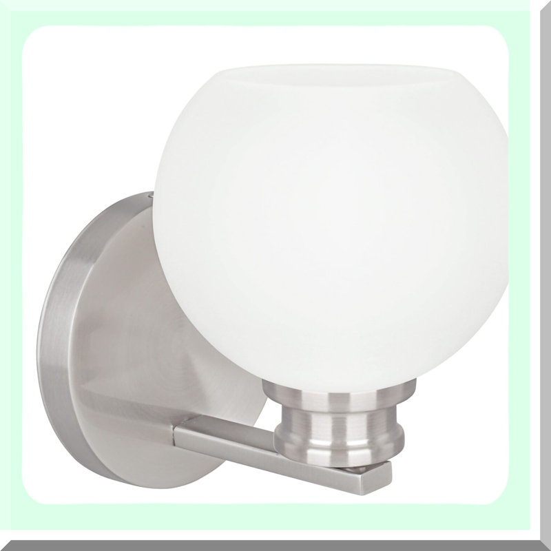 Elegance: Metal Bathroom Vanity Wall Light Fixture