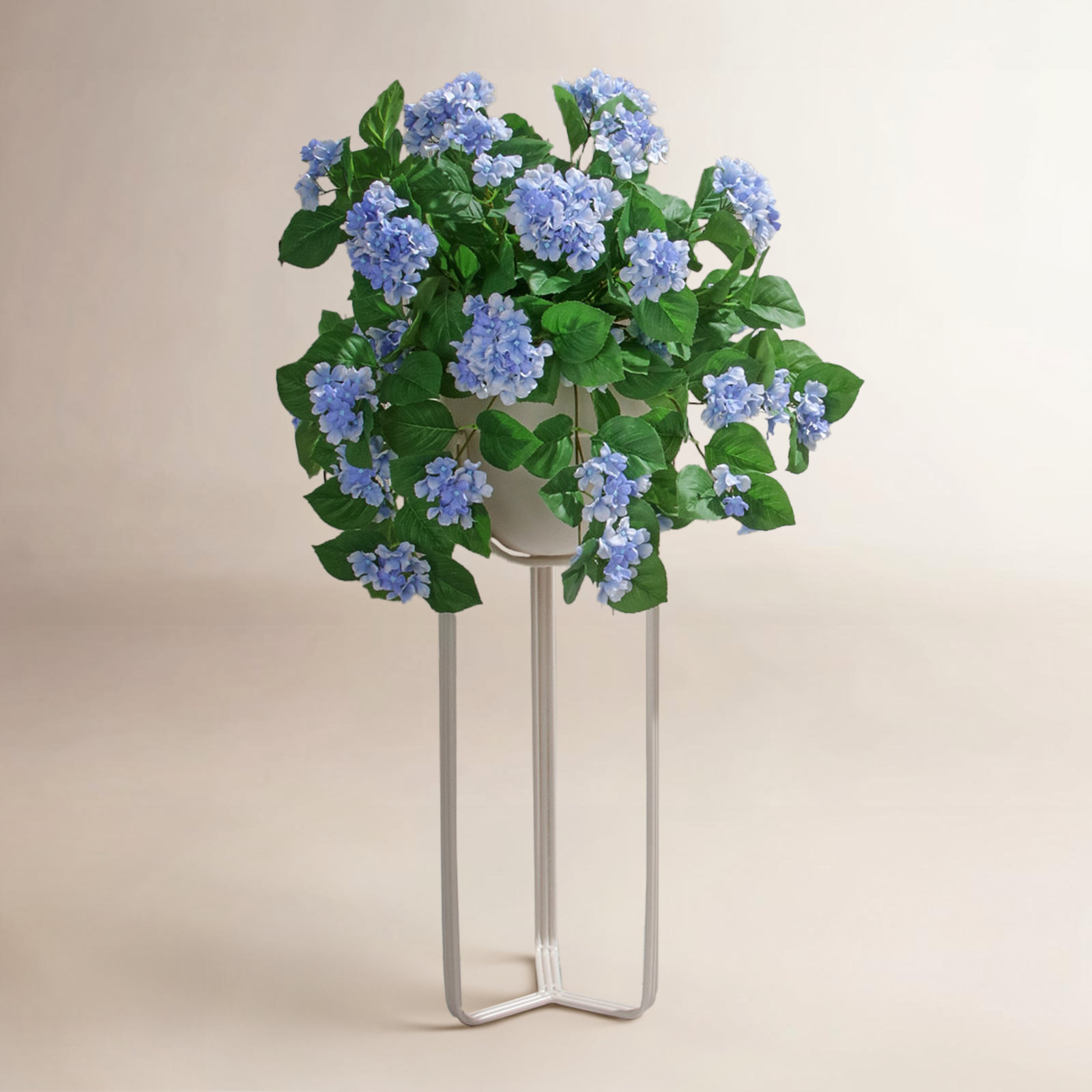 Earle UV Resistant Hydrangea Hanging Plant, Blue