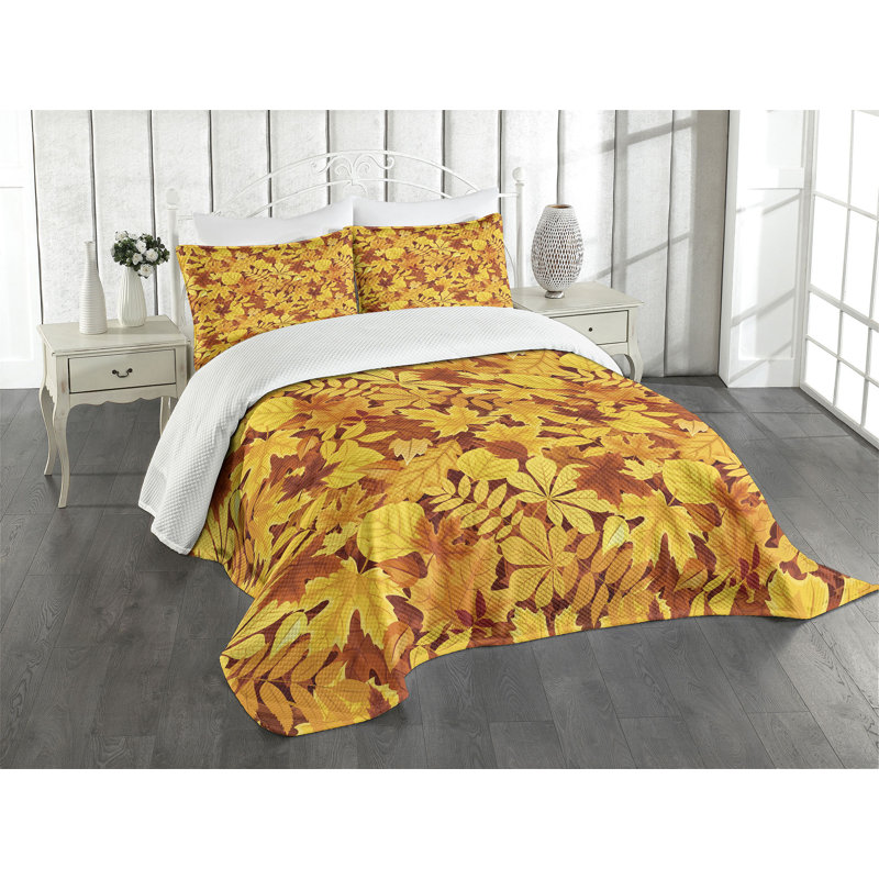 Queen White Quilted Bedspread Set with Fall Leaf Pattern