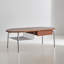 Table basse ovale vintage en bois massif avec tablette et tiroir