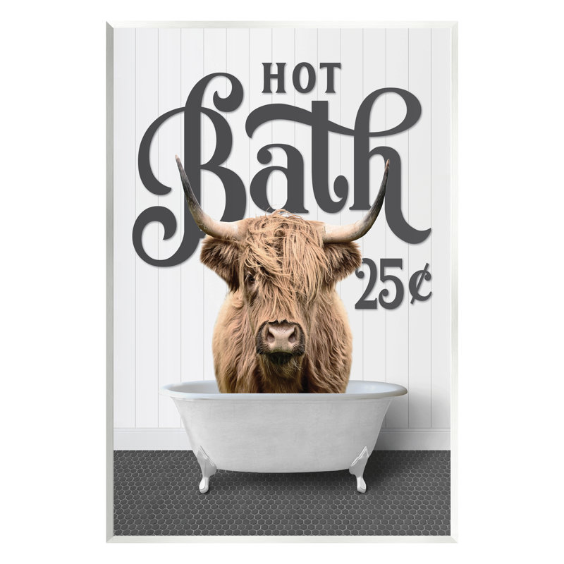 «Vintage Highland Cow Bath On MDF» par impression à lettres et doublée, H 15 po x l 10 po x P 0,5 po