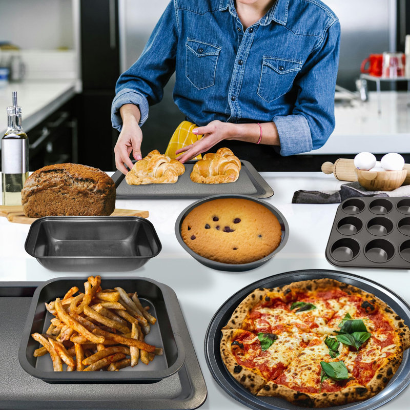 Naomi 8 Piece Non-Stick Steel Bakeware Set