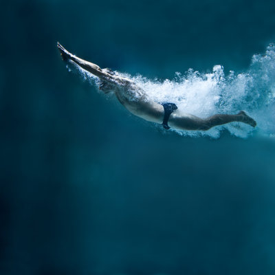 Professional Swimmer Underwater - Photographie sur toile tendue