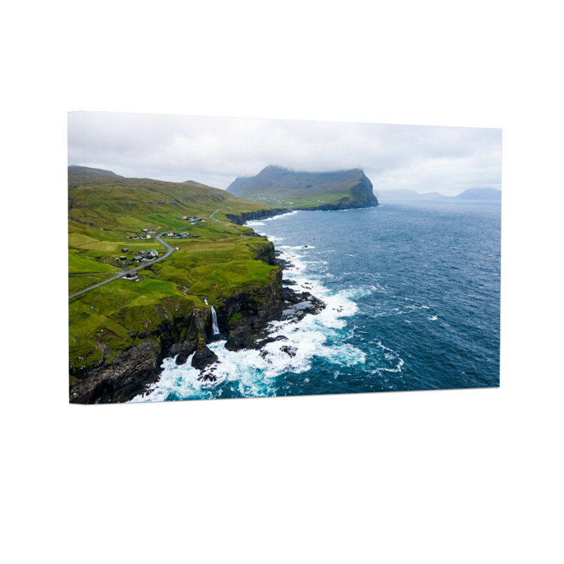 Paysage et nature Paysage côtier avec Green Hills et vagues de l'océan, H 12 po x l 18 po