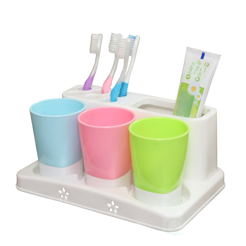 Porte-brosse à dents de famille et dentifrice avec 3 tasses