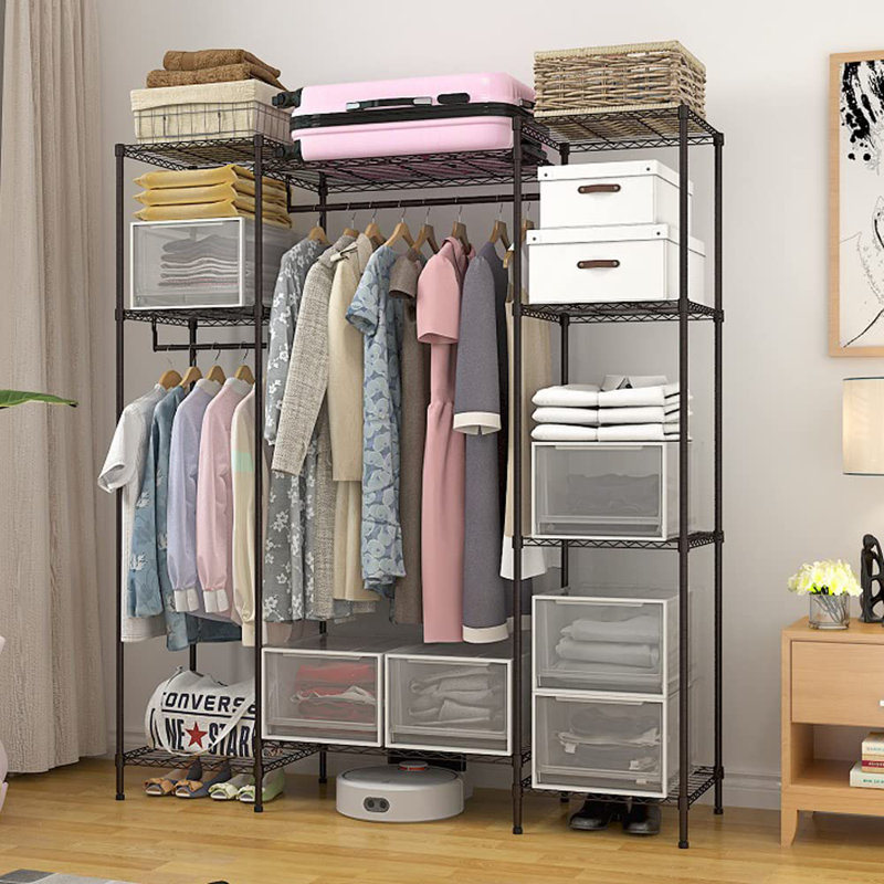 Portant à vêtements avec tablettes Karley