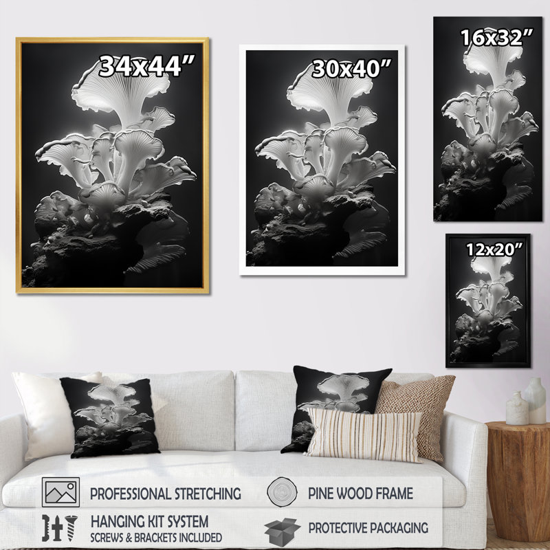 Anémone noir et blanc V - plage et océan, art mural, salon, Cadre flottant doré, H 44 po x l 34 po x P 1,5 po