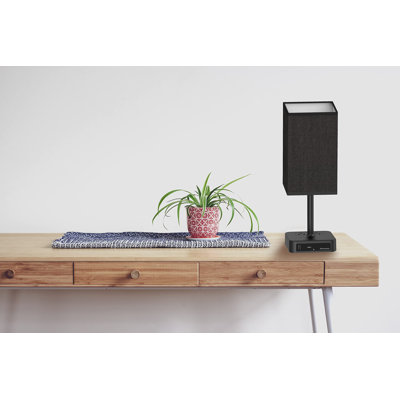 Lampe de table en métal Arundhati