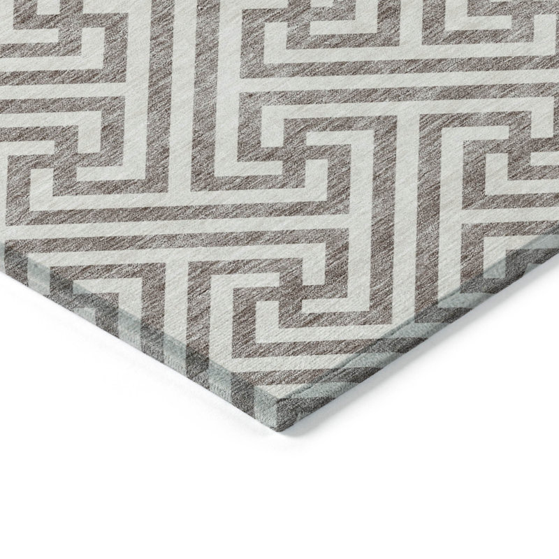 Washable Geometric Indoor / Outdoor Rug, Rectangle 5' x 7'6"