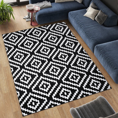 Ehlert Geometric Area Rug