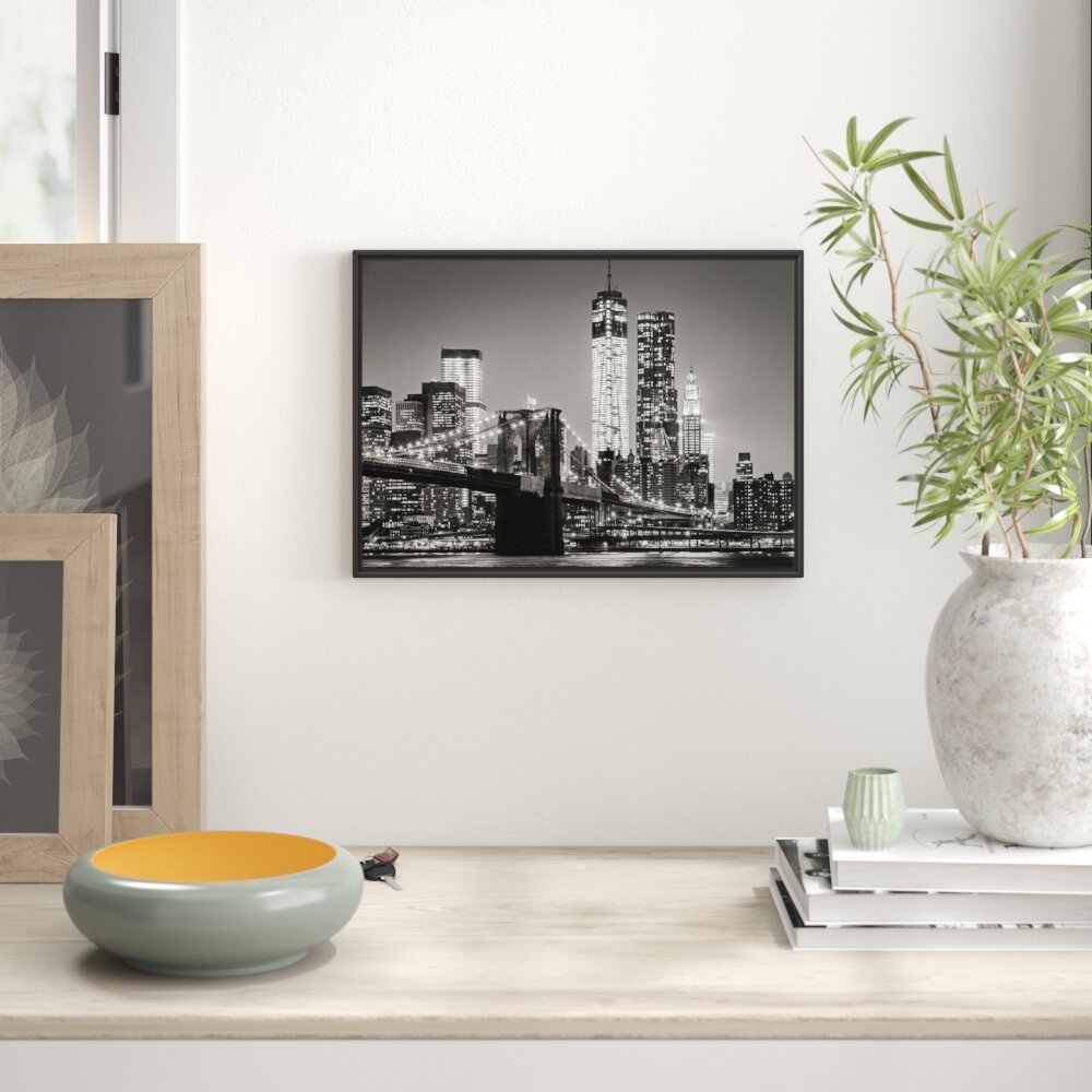 Gerahmtes Wandbild New York City Skyline bei Nacht