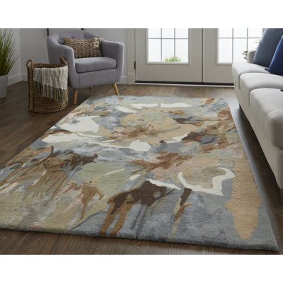 Jerene Hand Tufted Floral Indoor Rug