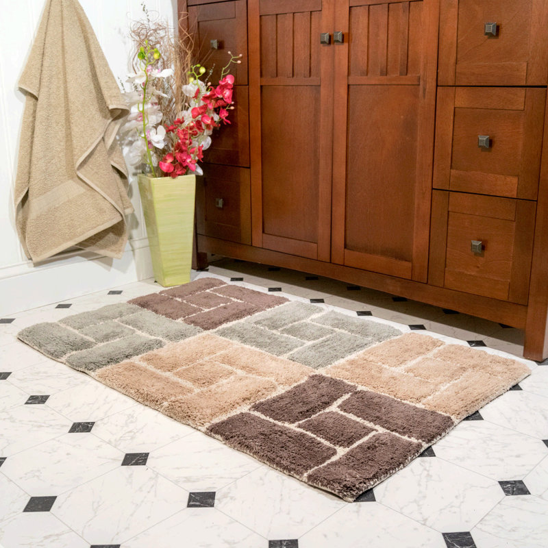 Classic Color Cotton Blend Non-Slip Bath Rug, Tan