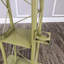 I Iut Green Hue Gol Id Color Curved Podiun, treillis en métal / bois pupitre avec soucoupe