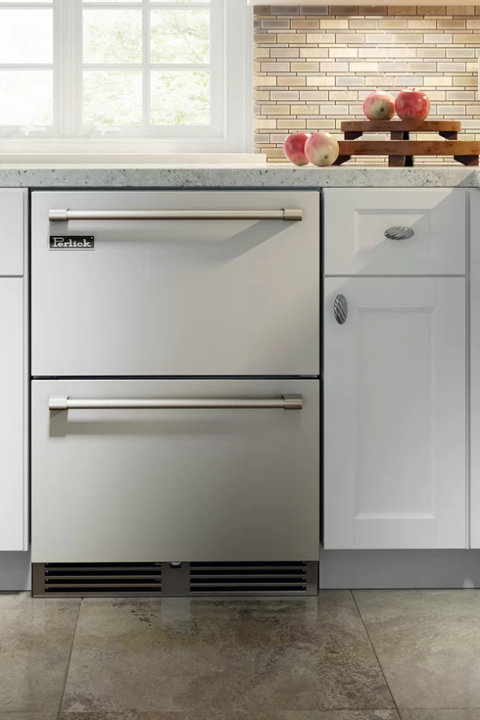 Compact & Mini Fridges