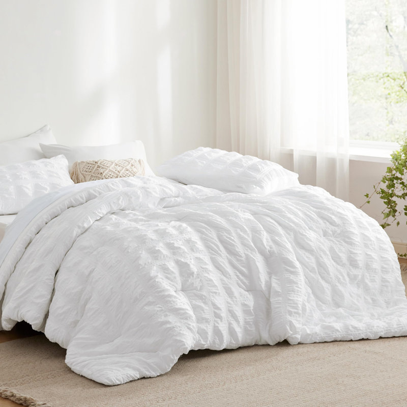 Bedsure Seersucker Bed In A Bag, King Comforter + 6 Additional Pieces